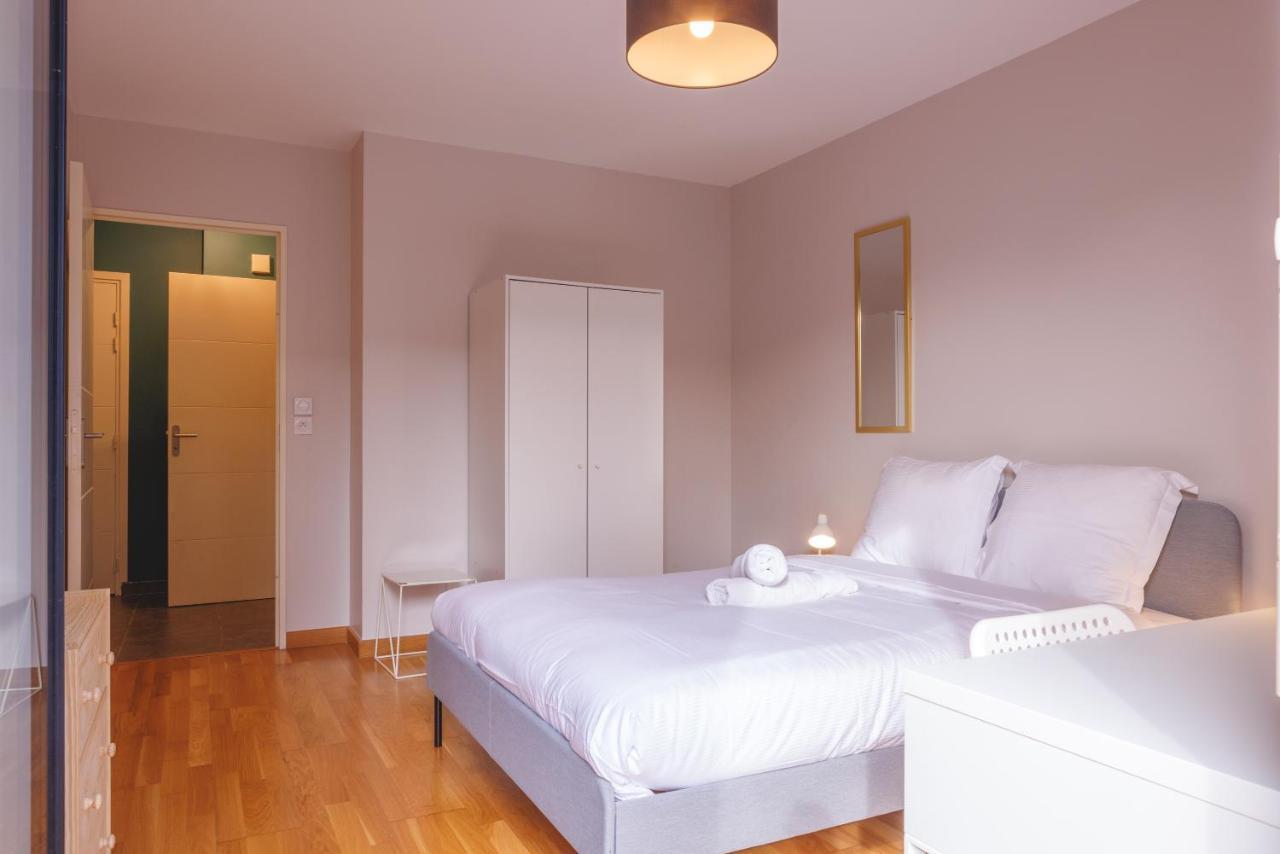 Superbe Appartement Terrasse Rdc - New Location 布雷斯地区布尔格 外观 照片